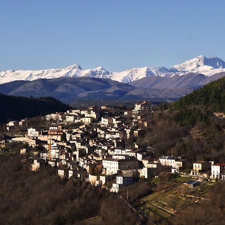 Palazzo Camelot, 19 Via Nazionale Lejlighed San Demetrio ne' Vestini Eksteriør billede