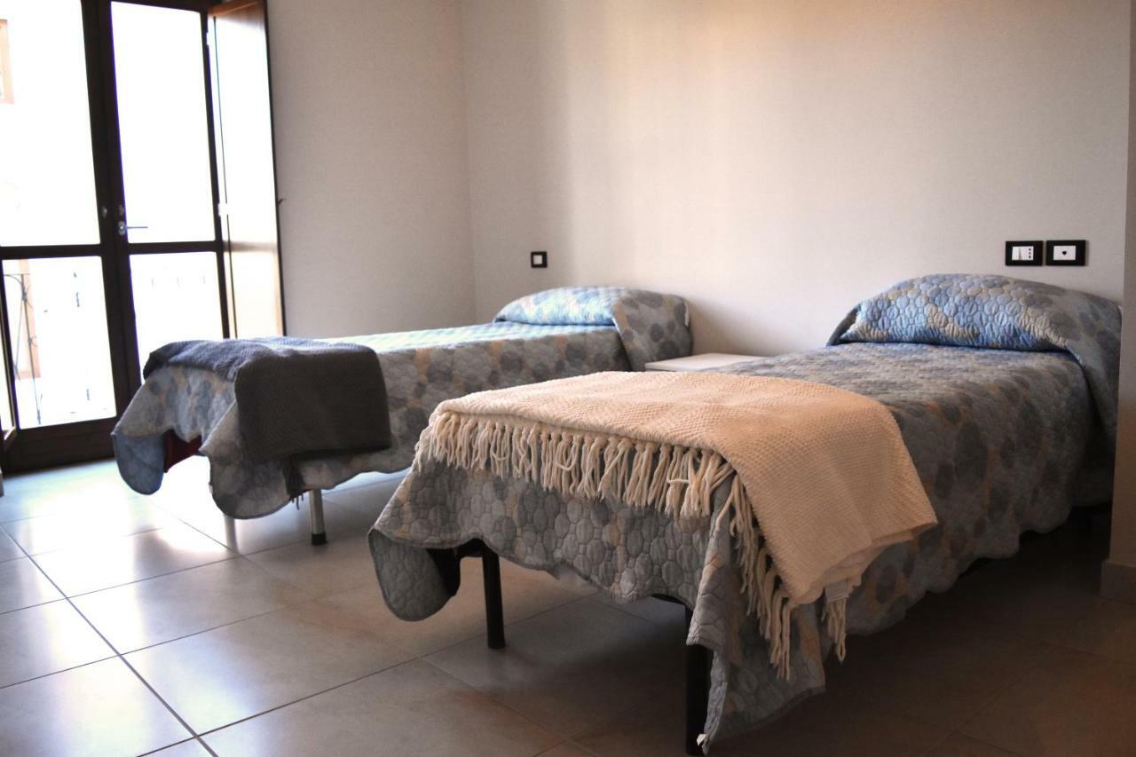 Palazzo Camelot, 19 Via Nazionale Lejlighed San Demetrio ne' Vestini Eksteriør billede